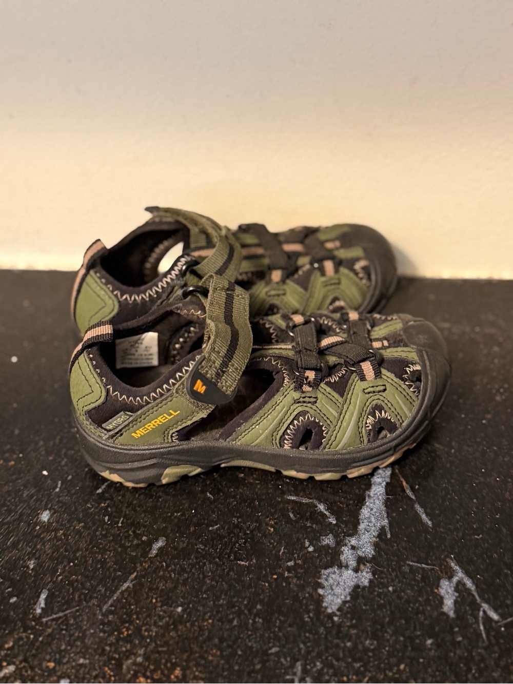 Merrell Boys Hydro MK260856 Olive Green Hiking Sandals Comfort Closed Toe Sz 9
